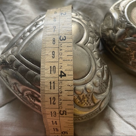Antique Bohemian Artisan Heart Shaped Metal Tin - Picture 11 of 16